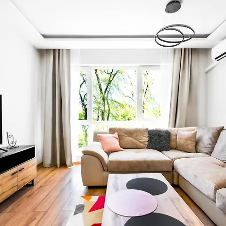Апартамент Modern 1br With The Comforts Of